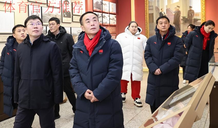 中国国家队公益服务大行动走进哈工程